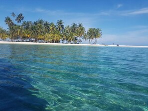 Property entrance - Cabins in Asserya Island - San Blas paradise - meals included (Ailigandi)