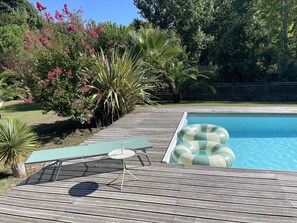 Piscina all'aperto, una piscina riscaldata