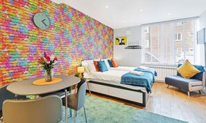 1 soverom, strykejern/-brett, wi-fi (inkludert) og sengetøy