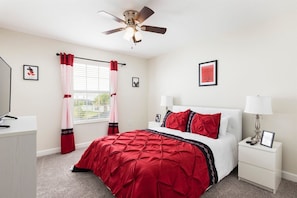 Room - 4BR 3BA Townhome in ChampionsGate (Davenport)