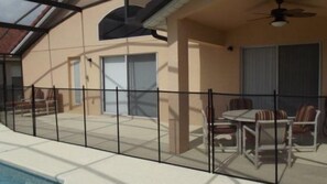 House | Terrace/patio