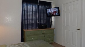 3 bedrooms, desk, travel cot, free WiFi - 3BR 2BA Townhome Close to Disney (Kissimmee)