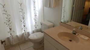 House | Bilik Mandi