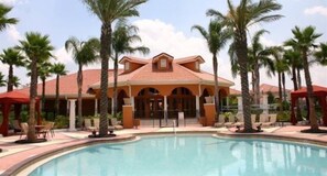 House | Outdoor pool
