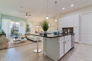 House | 5 bedrooms, desk, free WiFi