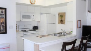 Unclassified image, 3 of 30, button - 2BR 2BA Mango Key Townhome (Kissimmee)