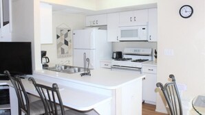 House | Private kitchen - 2BR 2BA Townhome at Mango Key (Kissimmee)