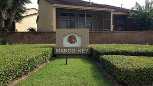 House | Property grounds - Mango Key 2BR 2BA Townhome (Kissimmee)