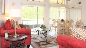 TV, DVD player - Mango Key 2BR 2BA Townhome (Kissimmee)