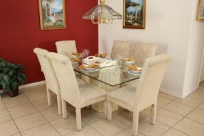 Casa | Servicio de comidas en la habitación