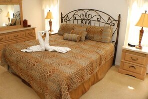 Room - 5BR 4BA Pool Home at Indian Creek (Kissimmee)
