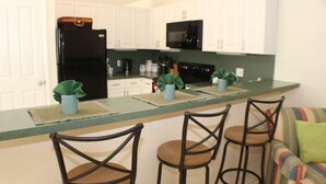 House | Private kitchen - 3BR 3BA Pool Home In Lindfields Reserve (Kissimmee)