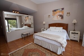 4 chambres, coffres-forts dans les chambres, chambres insonorisées