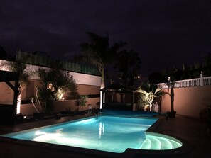 Outdoor pool, a heated pool - Luxury villa in Fuerteventura ( Villa Cavadero )  (La Oliva)