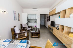 TV, DVD player