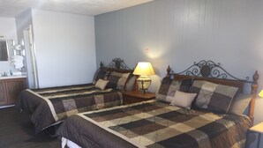 Unclassified image, 4 of 9, button - Western Hills Motel (Versailles)