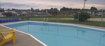 Western Hills Motel