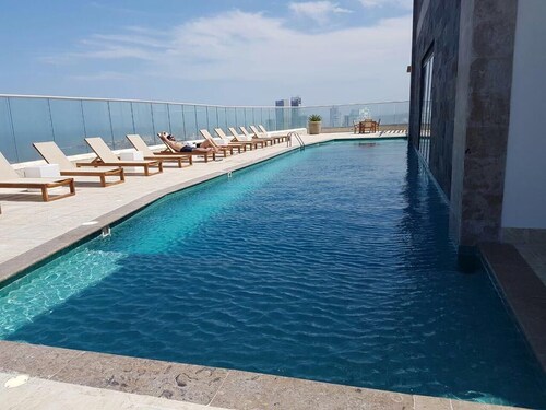 Ocean Front Apartment 1502