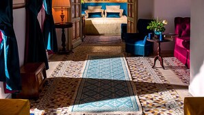 Double Room, 1 King Bed, Non Smoking (Bleue) | Select Comfort beds, blackout drapes, iron/ironing board (on request) - Dar Zyne La Medina (Tunis)