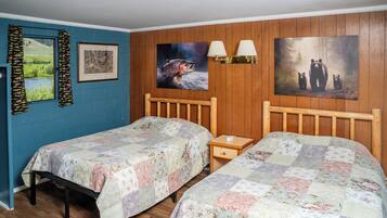 Traditional Cabin, River View