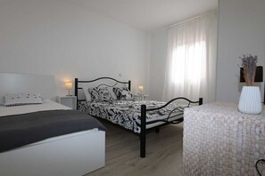 2 bedrooms, free WiFi, bed sheets - Apartment Balent in Šilo (Silo - island Krk)