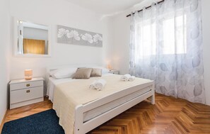 3 chambres, Wi-Fi gratuit, draps fournis