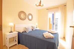 3 bedrooms, bed sheets