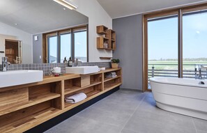 Unclassified image, 5 of 34, button