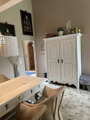 Interior - Spacious apartment in the middle of the nature park (Bad Honnef-Aegidienberg)