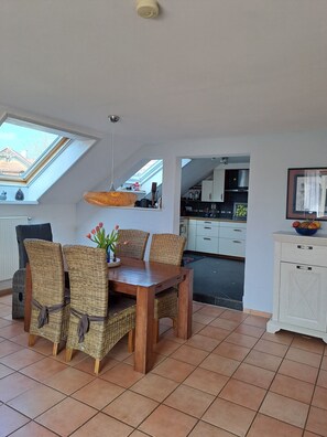 Dining - Apartment Sonnenschein with Terrace (Hergatz)