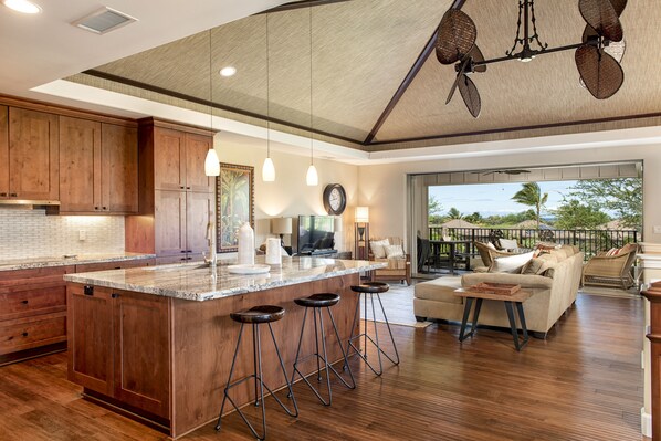 Smart TV, reproductor de DVD y libros 