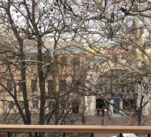 Ekaterinenskaya-Bunina Art Apartment