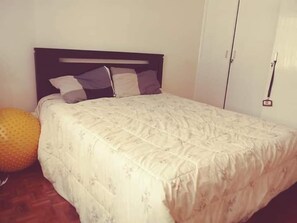 Căn hộ phong cách cổ điển | Giường phụ