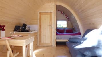 1 bedroom, desk, travel crib, free WiFi