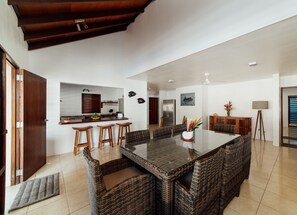 Large 4 Bedroom Villa | Living area