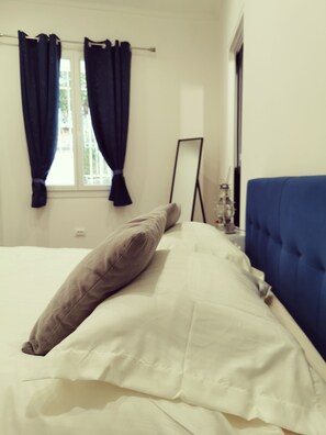 1 chambre, fer et planche à repasser, Wi-Fi, draps fournis