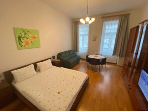1 Schlafzimmer, Zimmersafe, WLAN, Bettwäsche