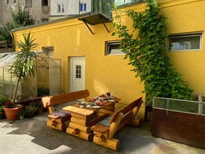 Outdoor dining - Apartment 3 - HausPrinz (Wien)