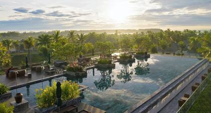 Cocoland Thu Xa Ancient Town Hotel & Resort