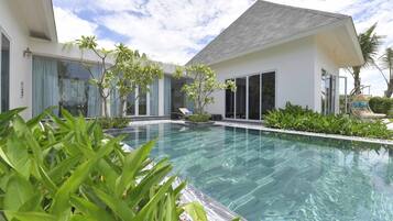 Cocoland Luxury 2 Bedrooms Villa | Roupas de cama antialérgicas, frigobar, cofres nos quartos, escrivaninha