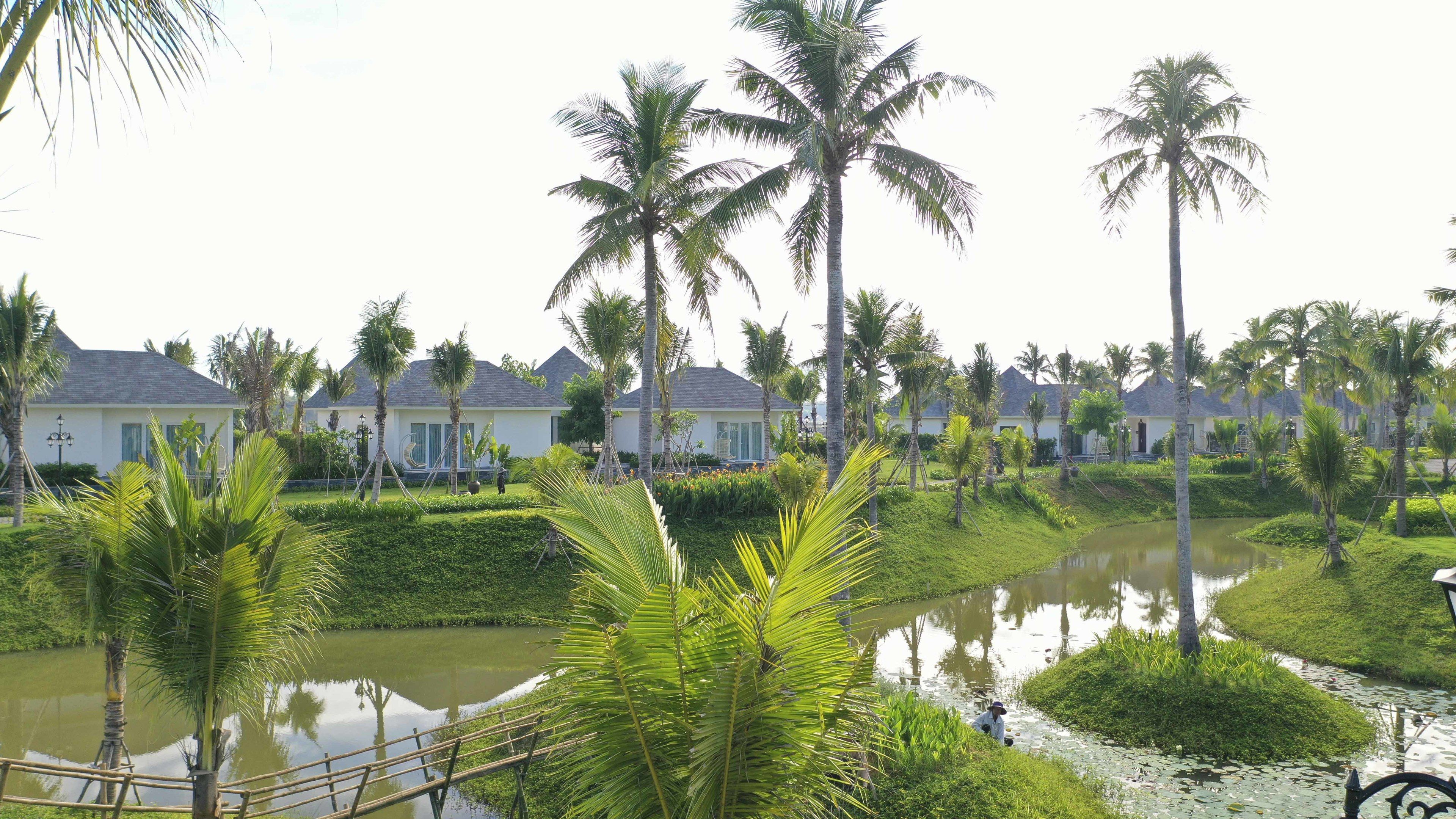 Luxury Lake View Villa Twins | Vista do quarto