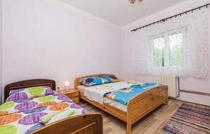 2 chambres, accès au Wi-Fi (inclus), literie fournie
