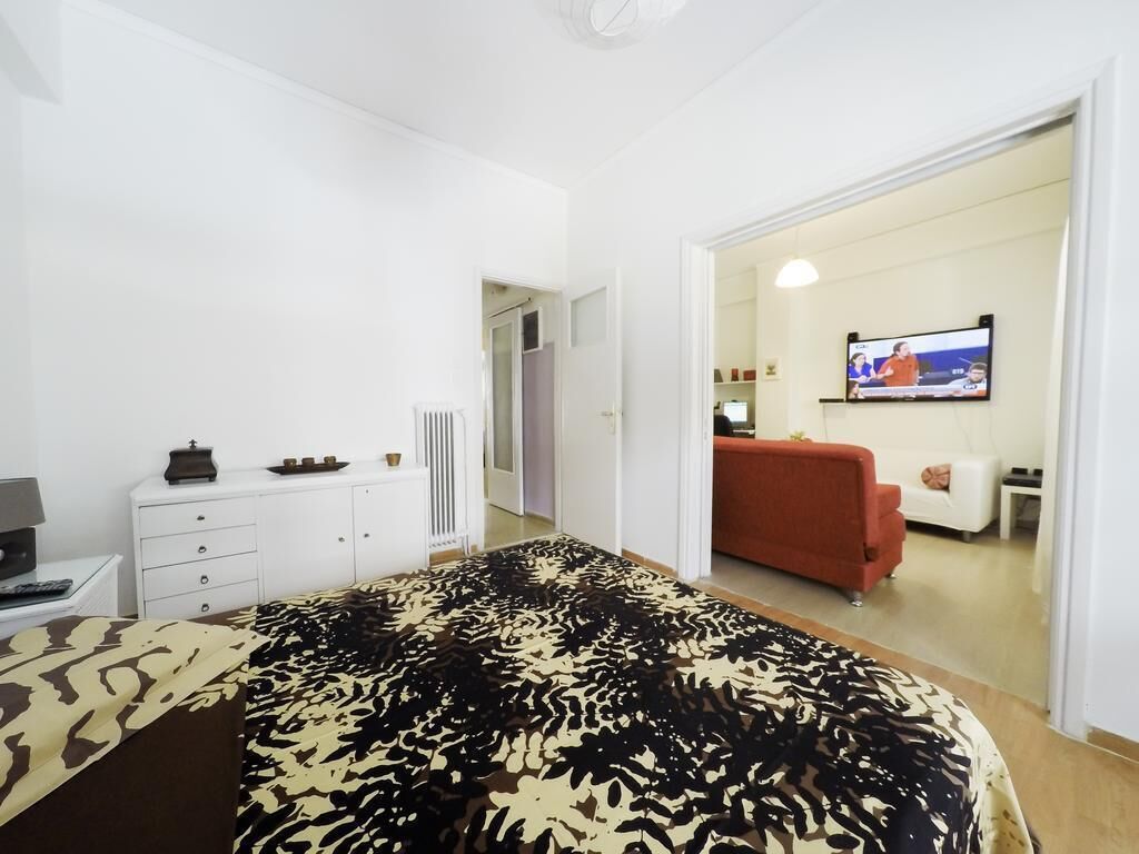 3 عدّة غرف نوم ومكواة/لوح كي وخدمة الإنترنت