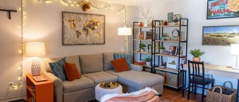 テレビ、書斎 / ワークスペース