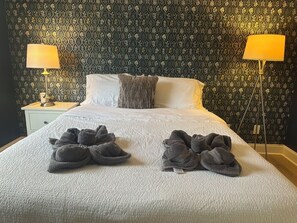 3 soverom, strykejern/-brett, wi-fi (inkludert) og sengetøy