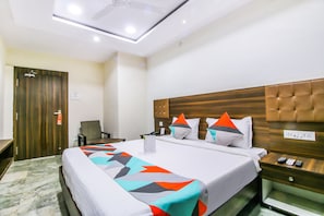 Deluxe Room | Desk, free WiFi - FabHotel Srujana Inn (Hyderabad)