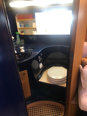 1 室のベッドルーム、WiFi、ベッドシーツ