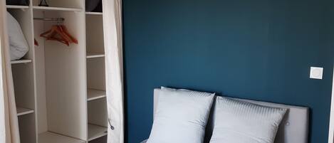 1 Schlafzimmer, Schreibtisch, Bügeleisen/Bügelbrett, kostenloses WLAN