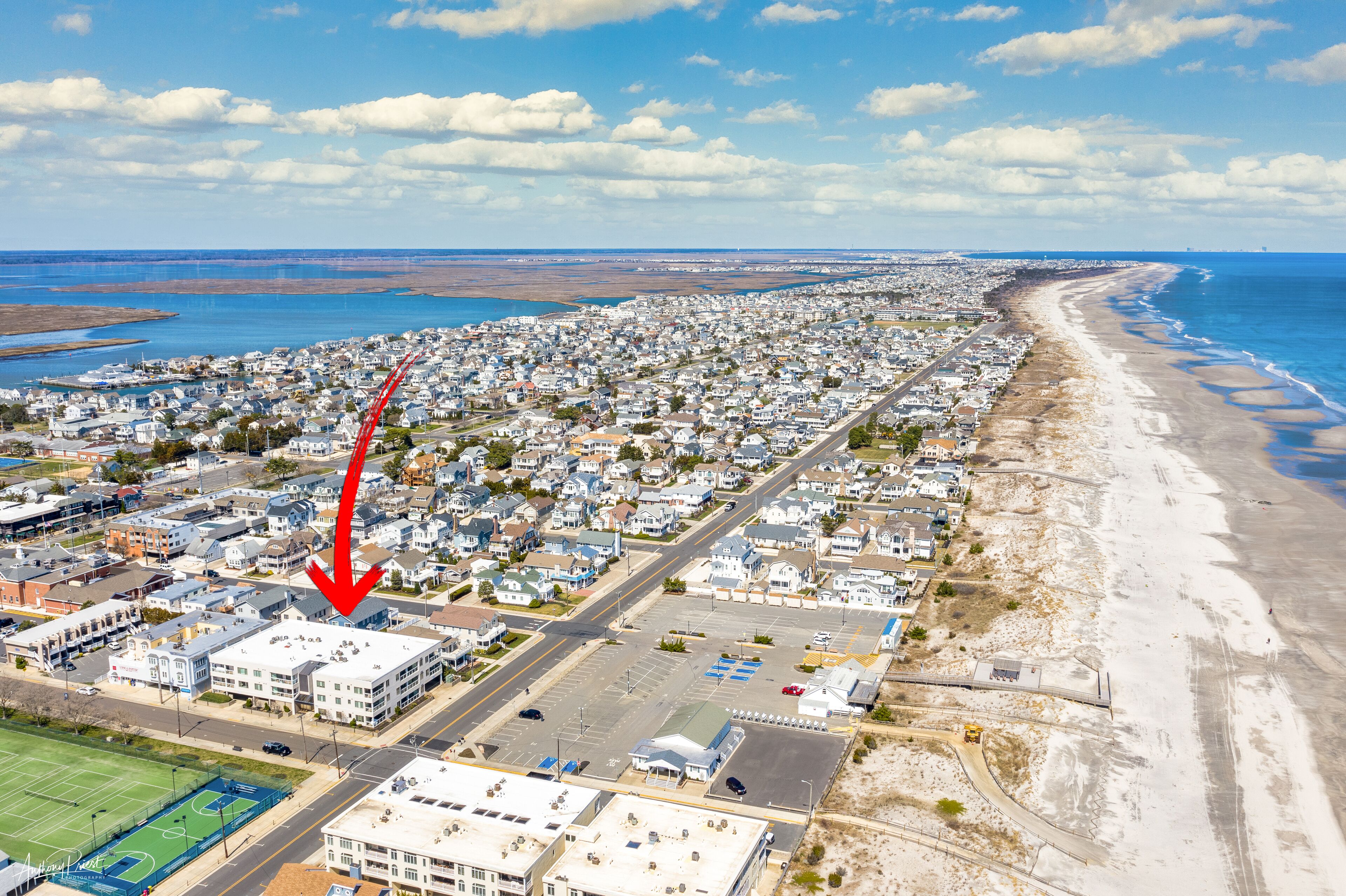 CENTRALLY located in Stone Harbor across the street from the beach and 1 block to downtown shopping, restaurants and entertainment.