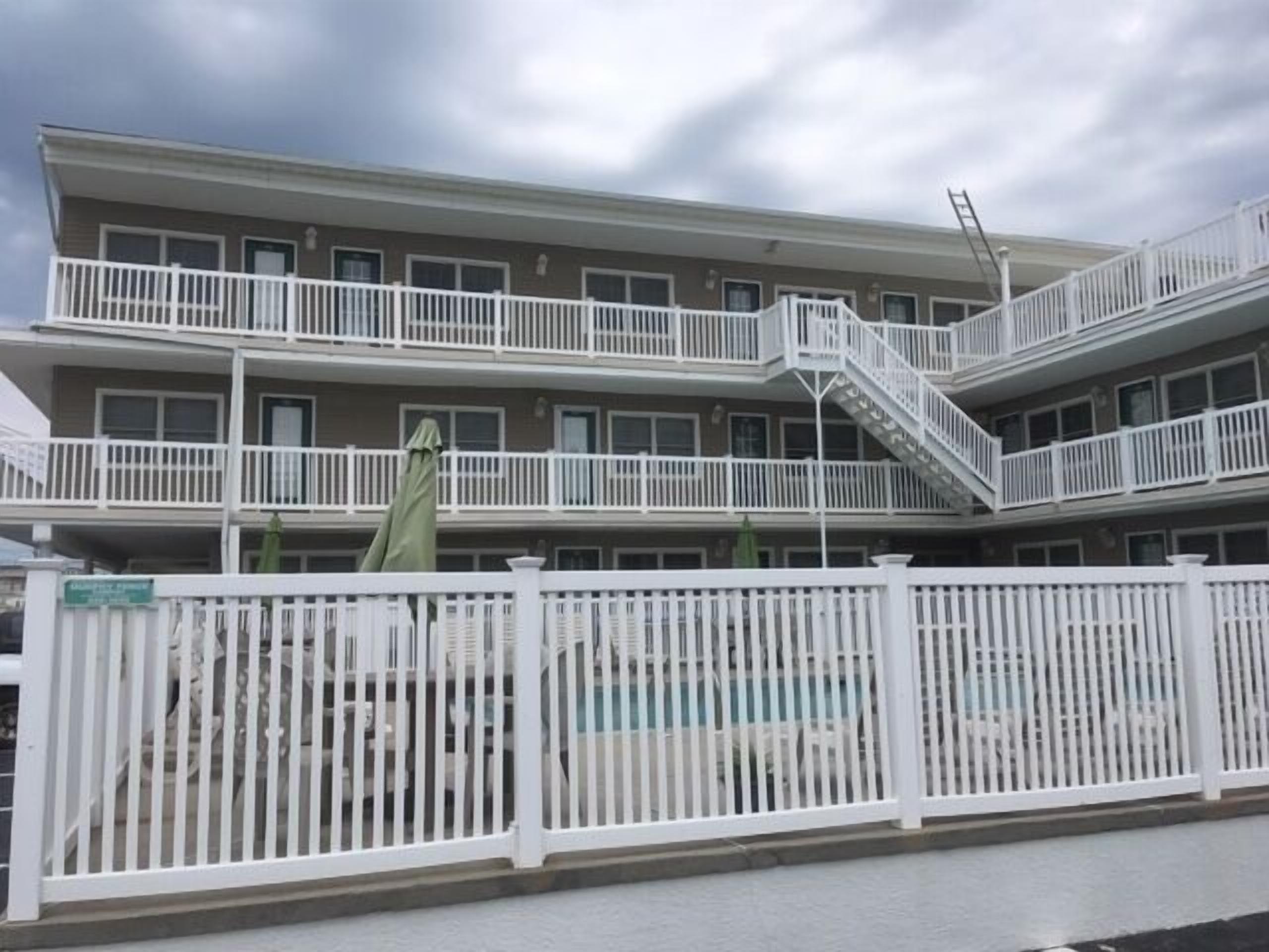 1 Bedroom, 1 Bathroom first floor condo only 1 block to the beach at The Flying Dutchman with a pool.